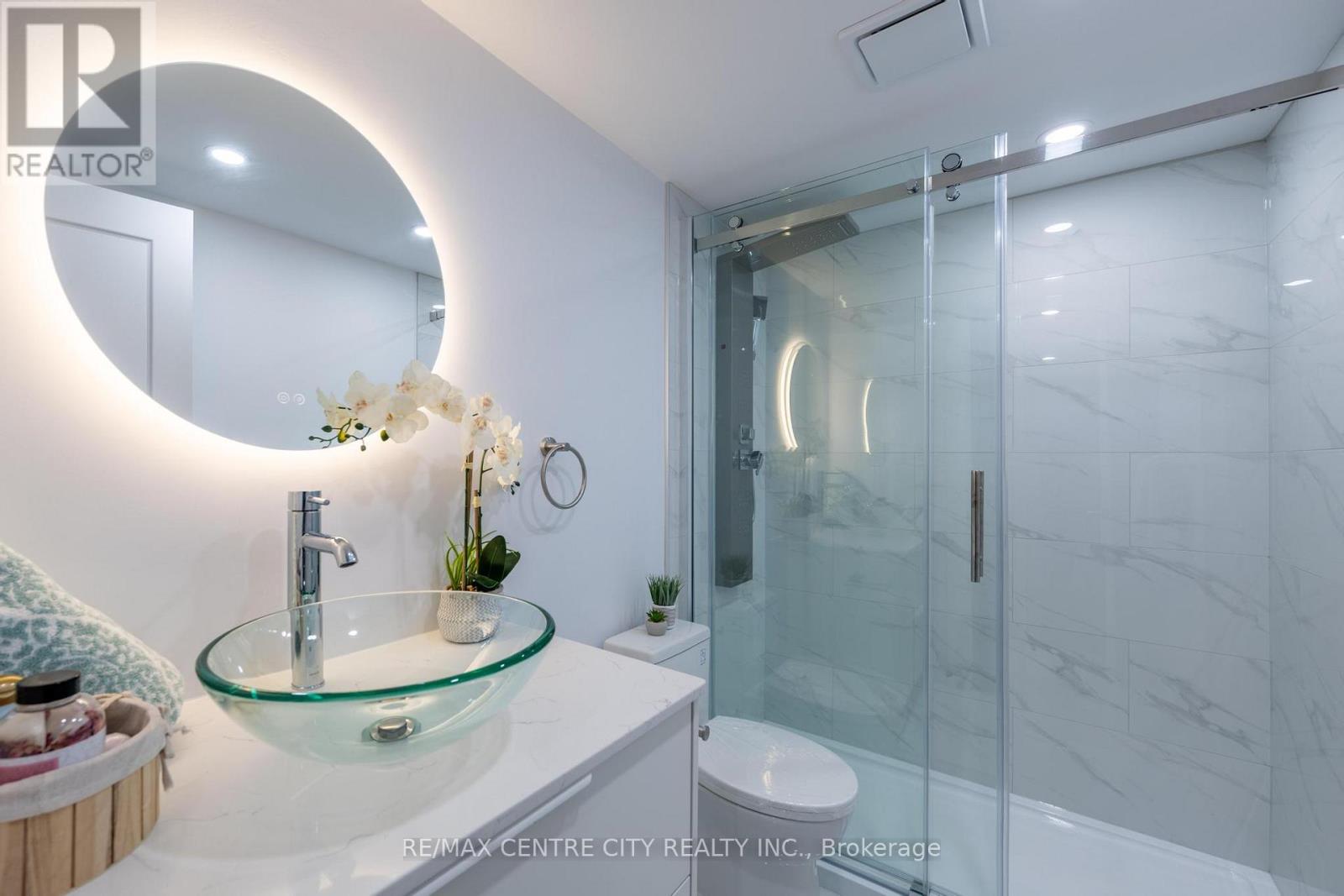 #1 280 QUEENS AVENUE - 12