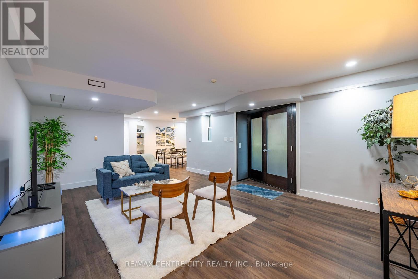 #1 280 QUEENS AVENUE - 13