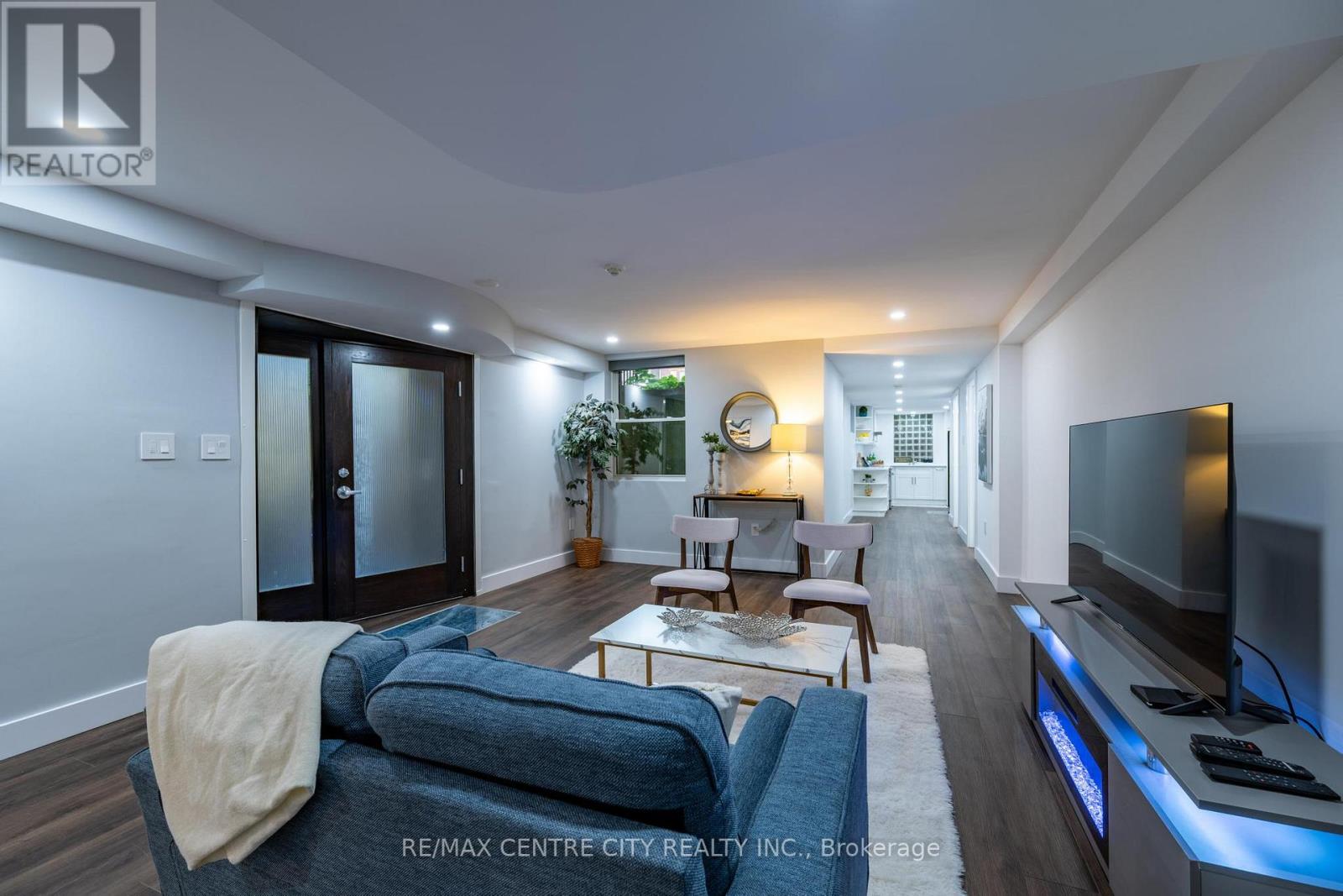 #1 280 QUEENS AVENUE - 24