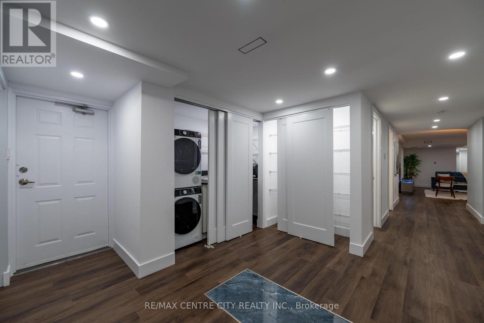 #1 280 QUEENS AVENUE - 8