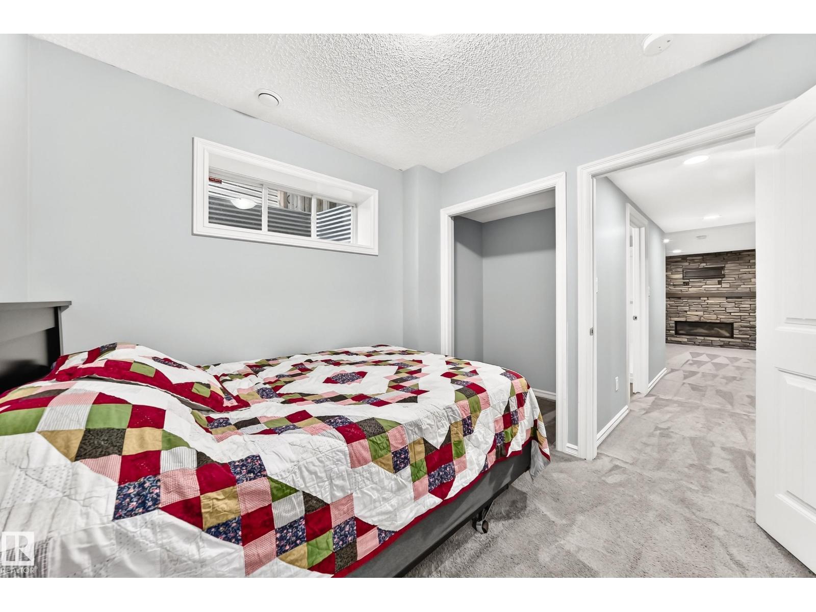 5233 2A AV SW - 40