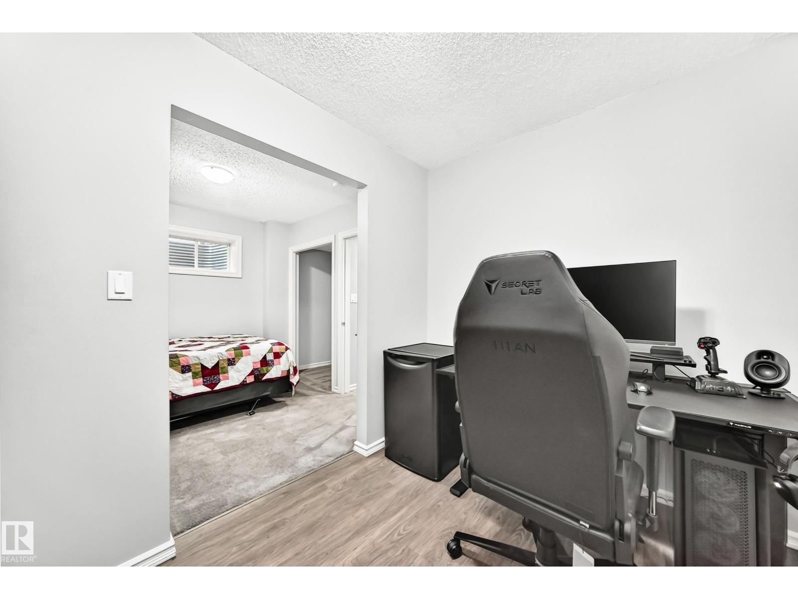5233 2A AV SW - 48