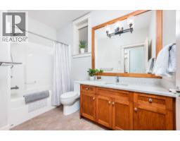 251 Longspoon Drive, Vernon, BC V1H1V6 Photo 46