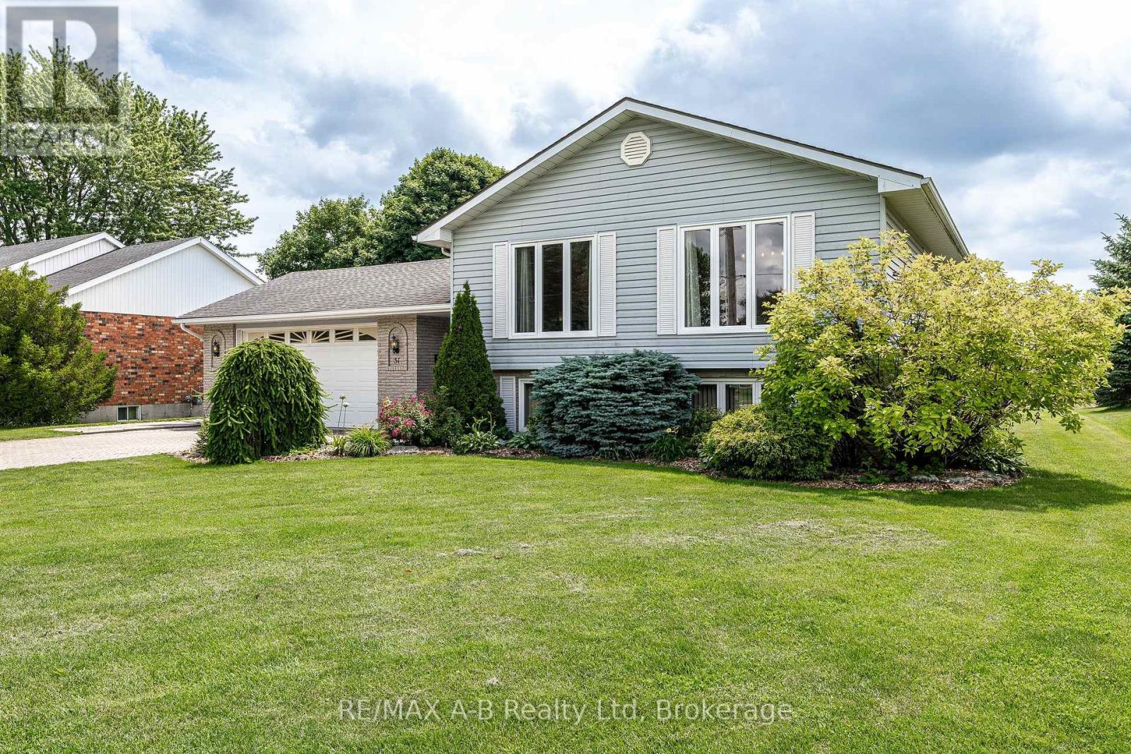 51 COMMISSIONER STREET - 2