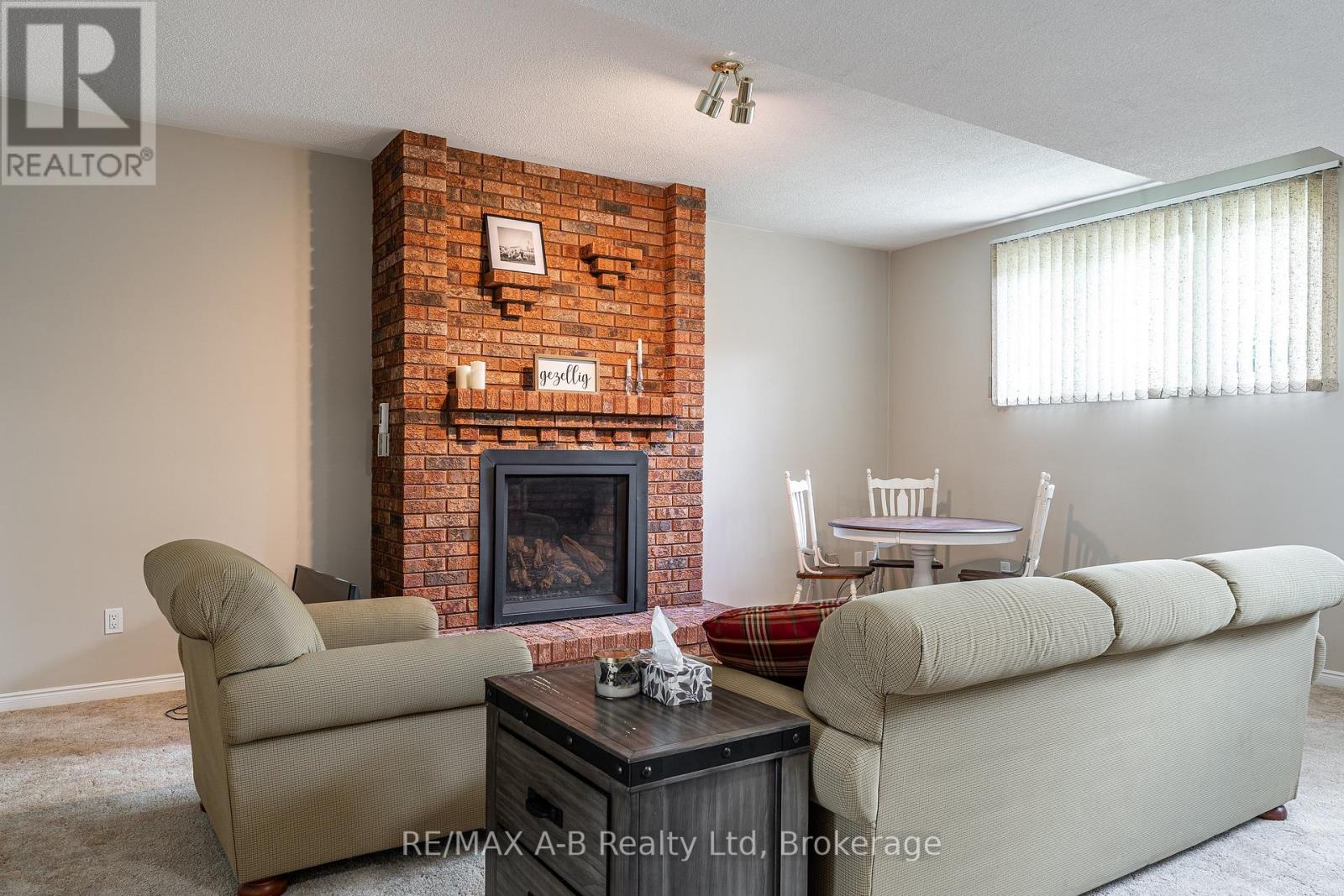 51 COMMISSIONER STREET - 28