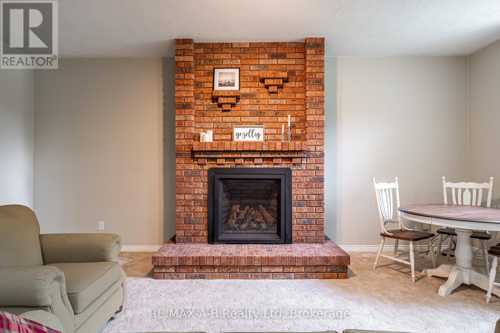 51 COMMISSIONER STREET - 31