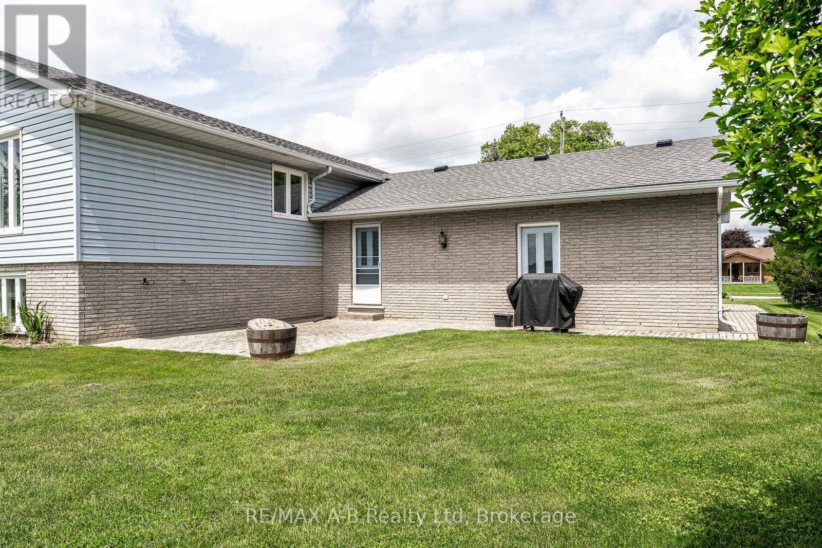 51 COMMISSIONER STREET - 38