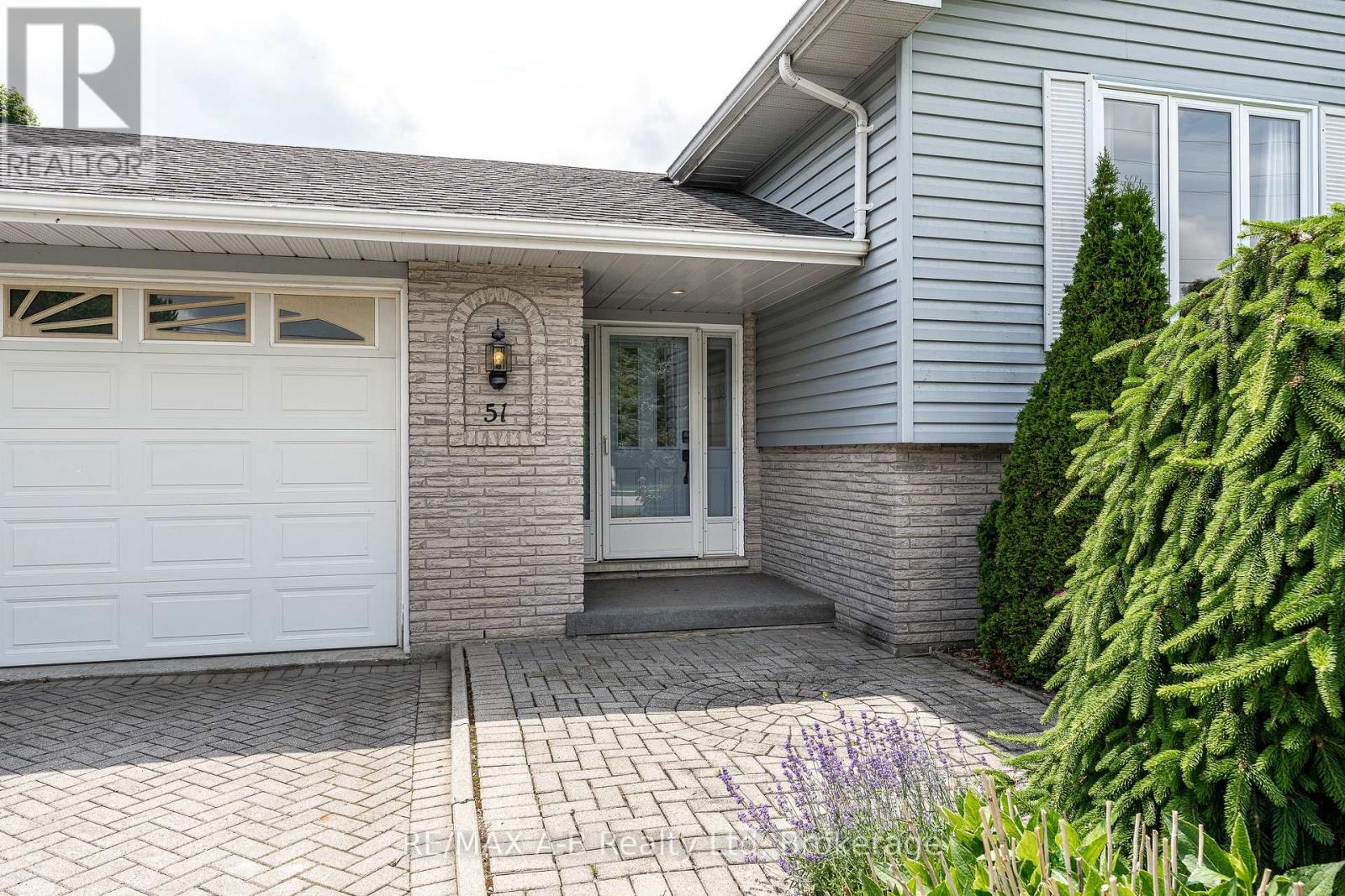 51 COMMISSIONER STREET - 4