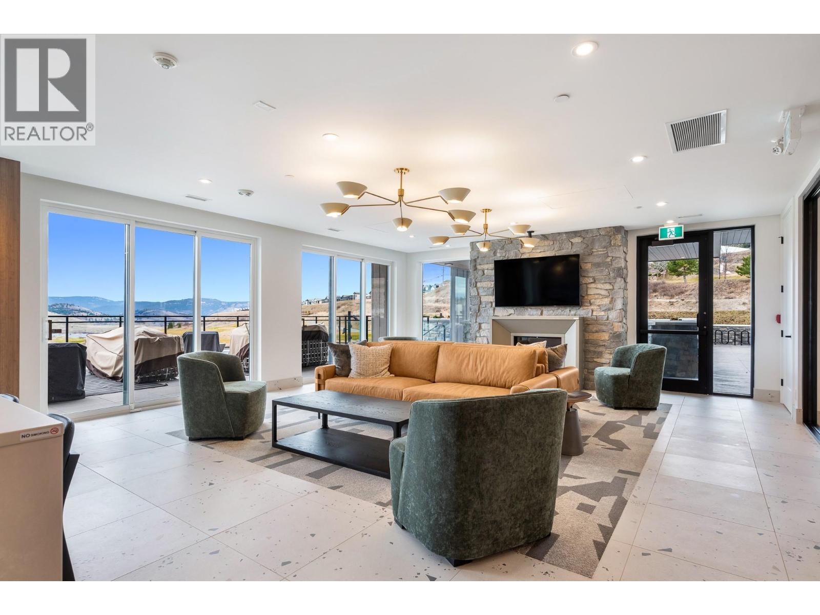 #107 75 Predator Ridge Drive - 31