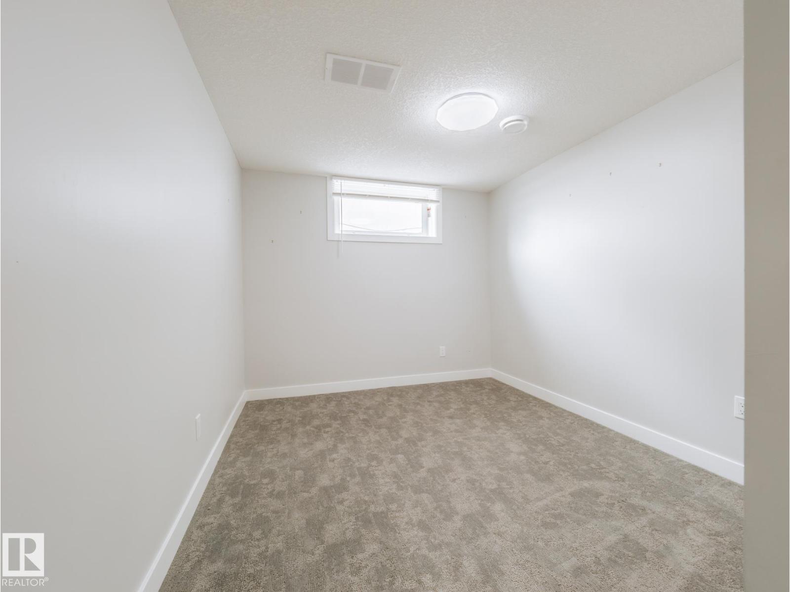 15011 59 ST NW - 31