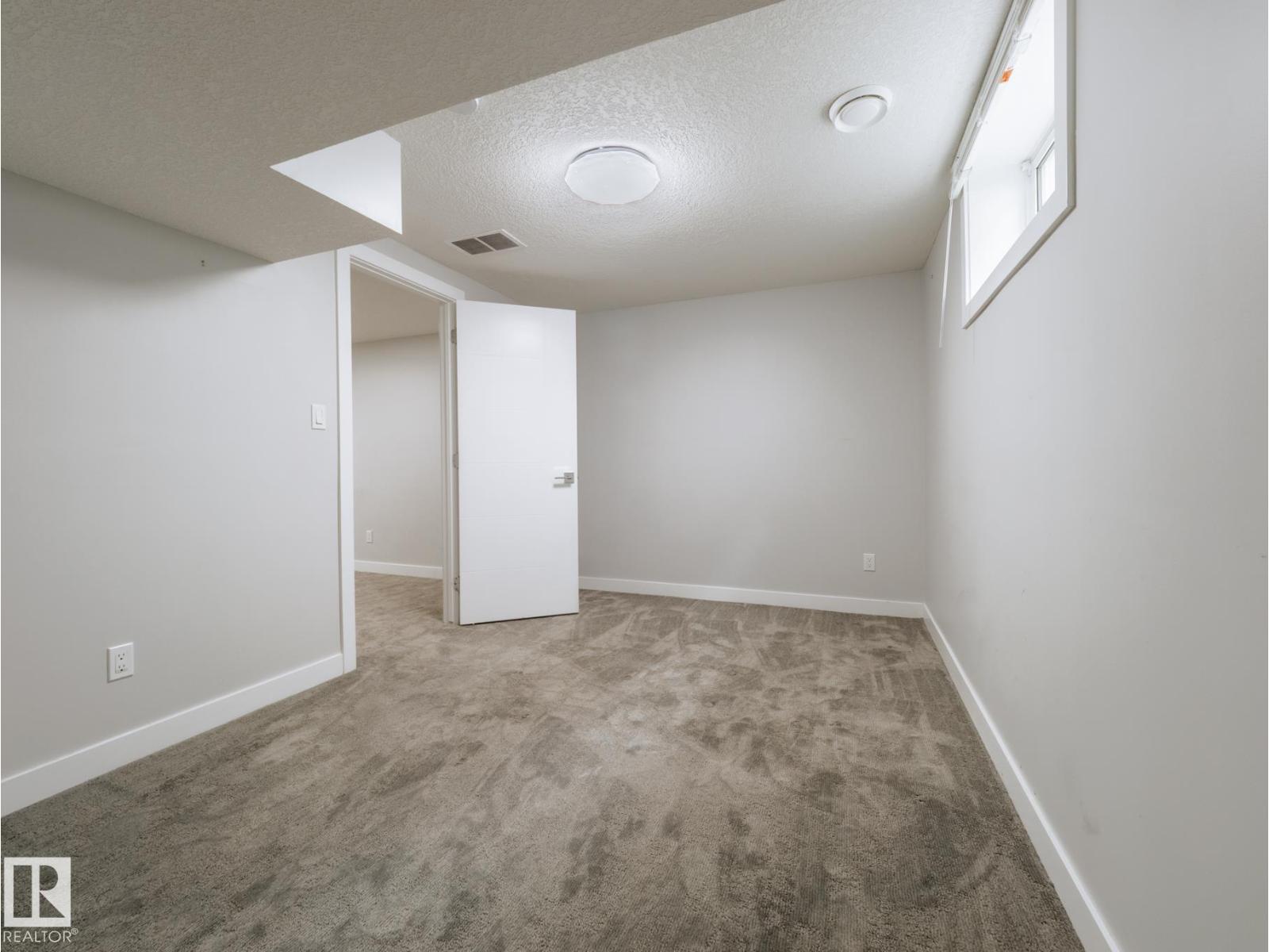 15011 59 ST NW - 40