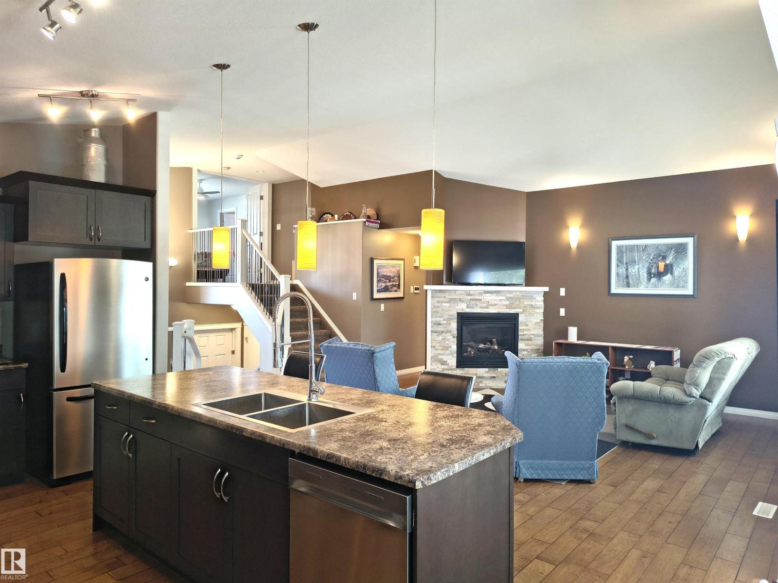 3901 44A AV — photo 10
