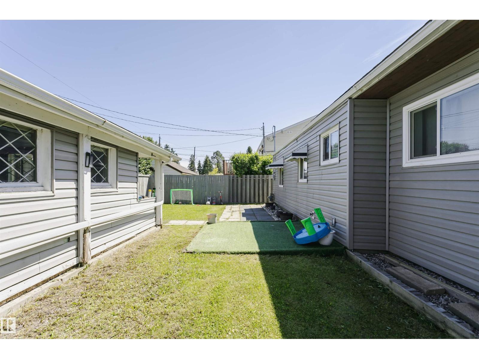 13104 128 AV NW - 35
