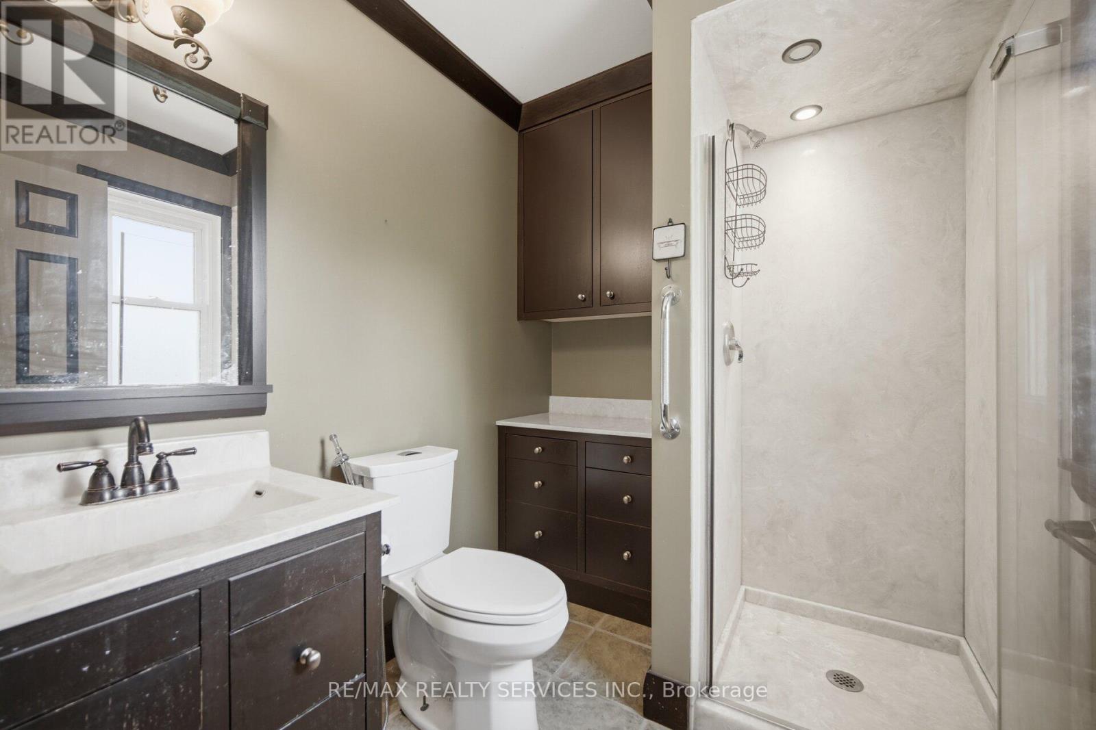 15 CLIMIE COURT - 29