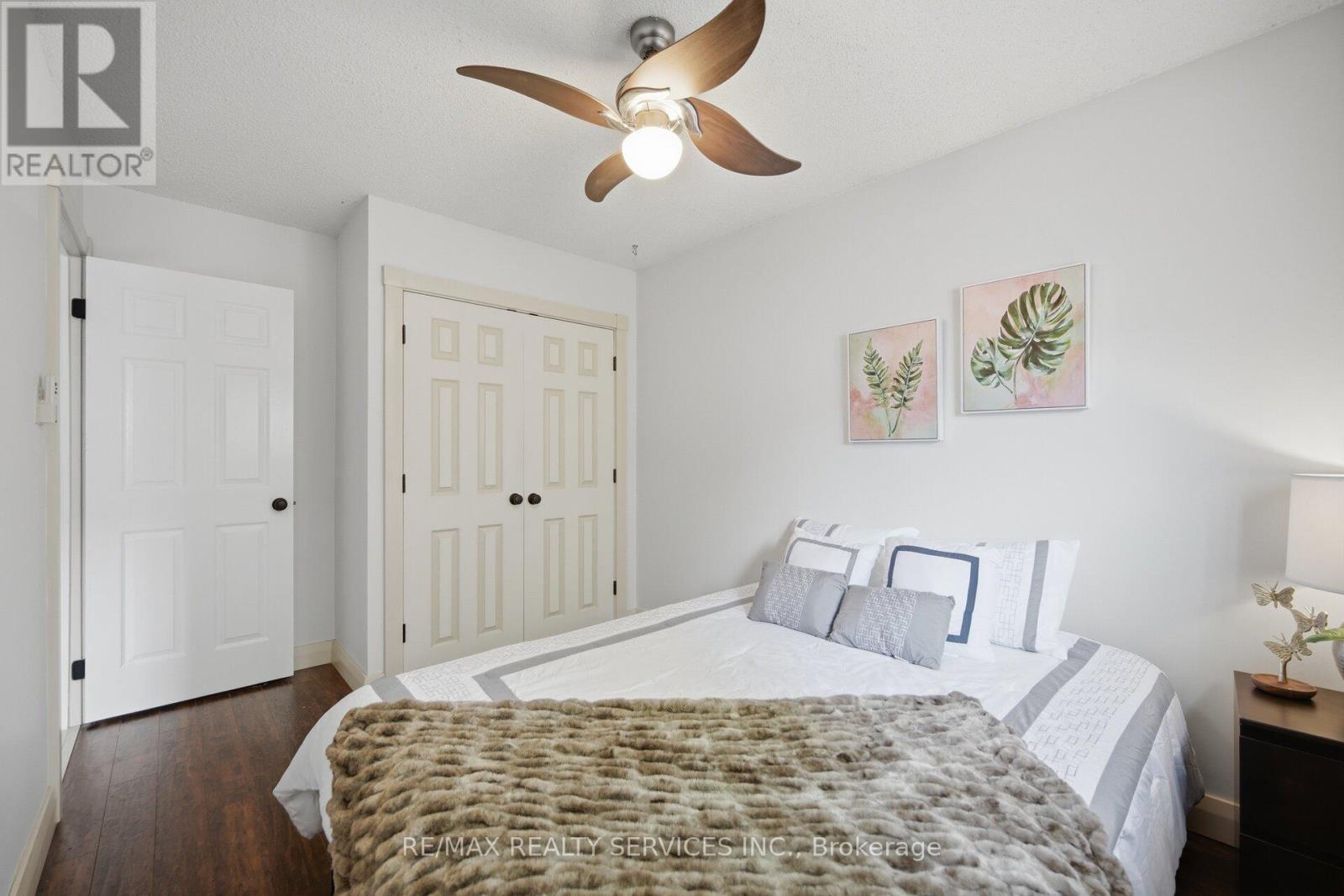 15 CLIMIE COURT - 31