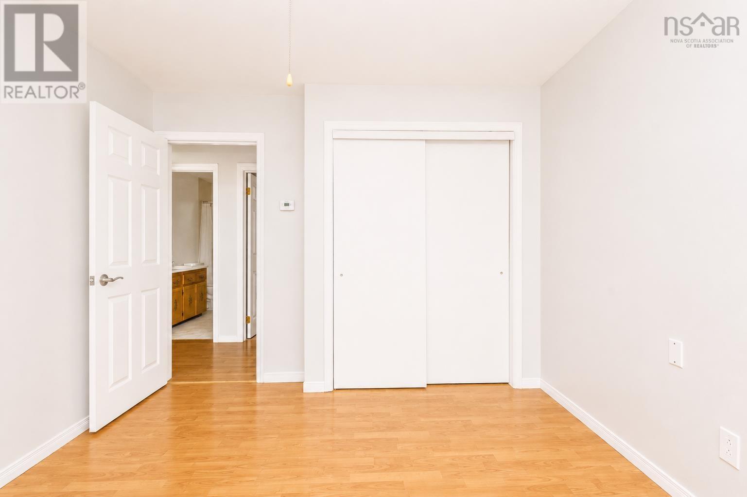 112 South Street - 14