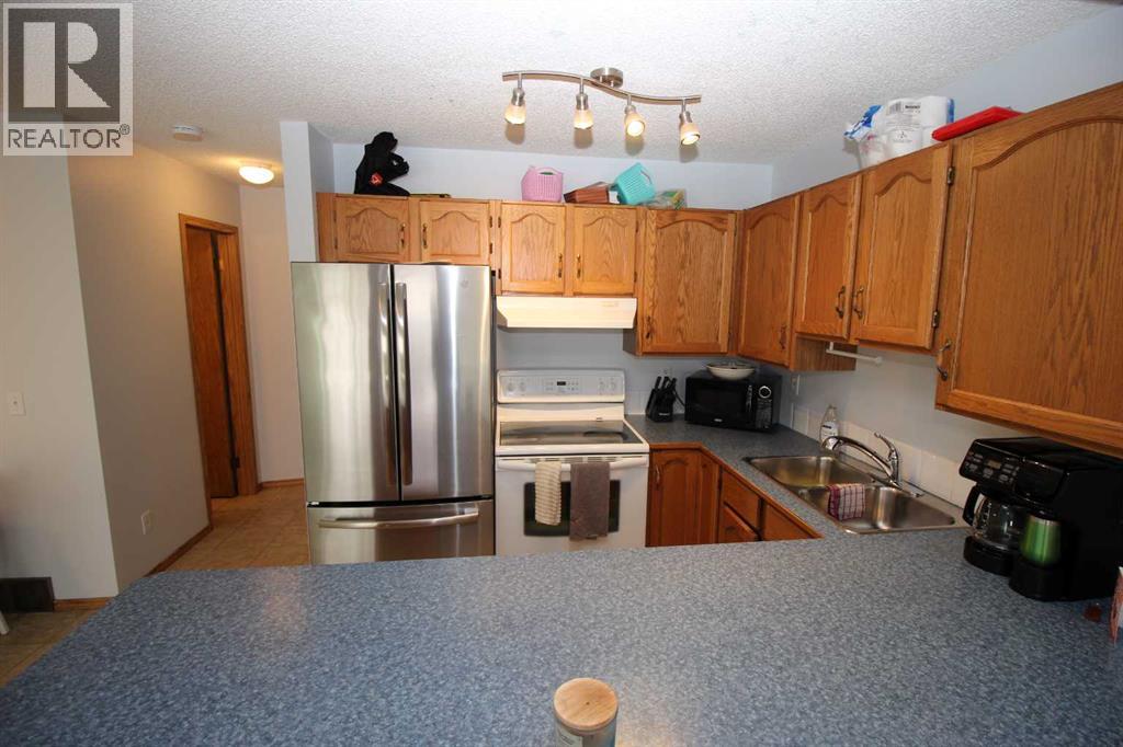 215 Millview Green SW - 3