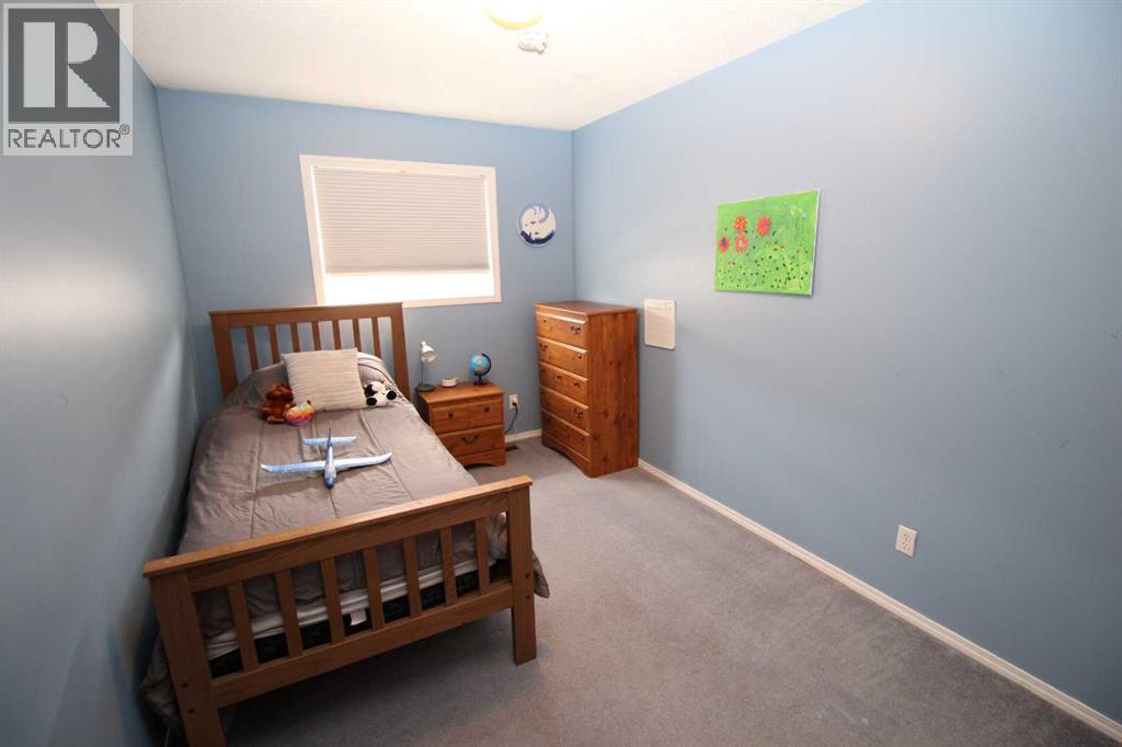 215 Millview Green SW - 14