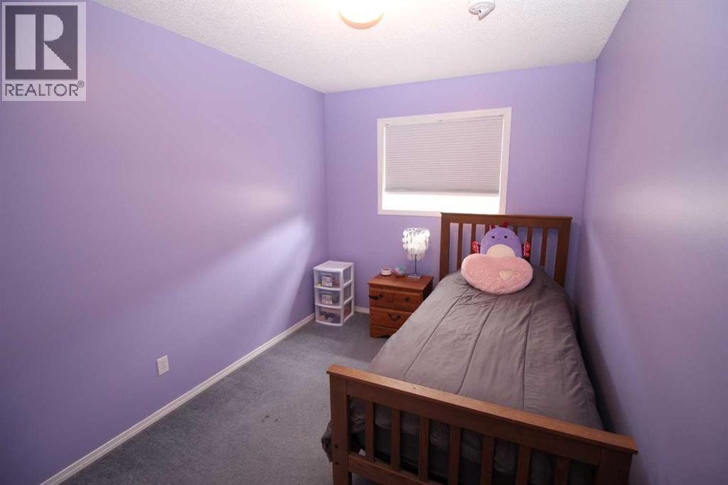 215 Millview Green SW - 16