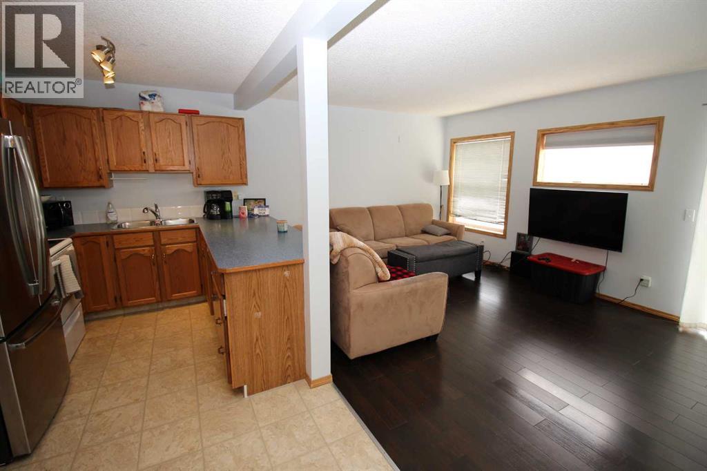 215 Millview Green SW - 7