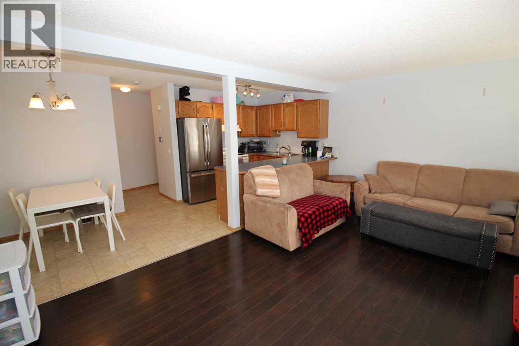 215 Millview Green SW - 5