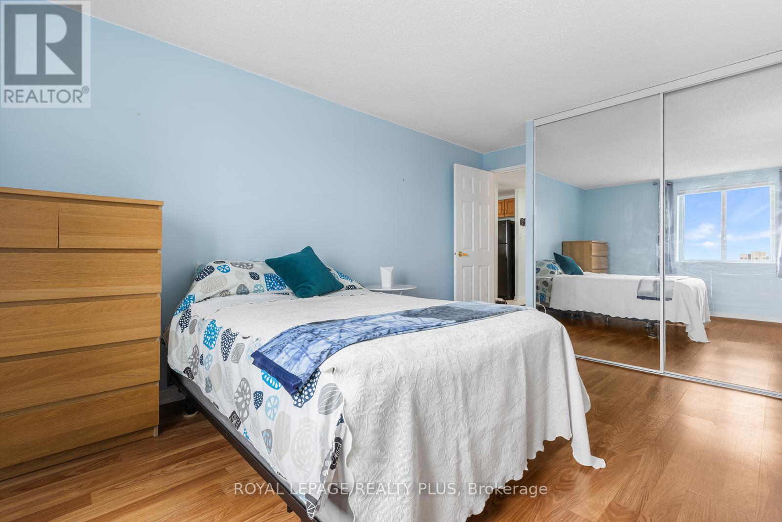 #1012 6720 GLEN ERIN DRIVE - 15