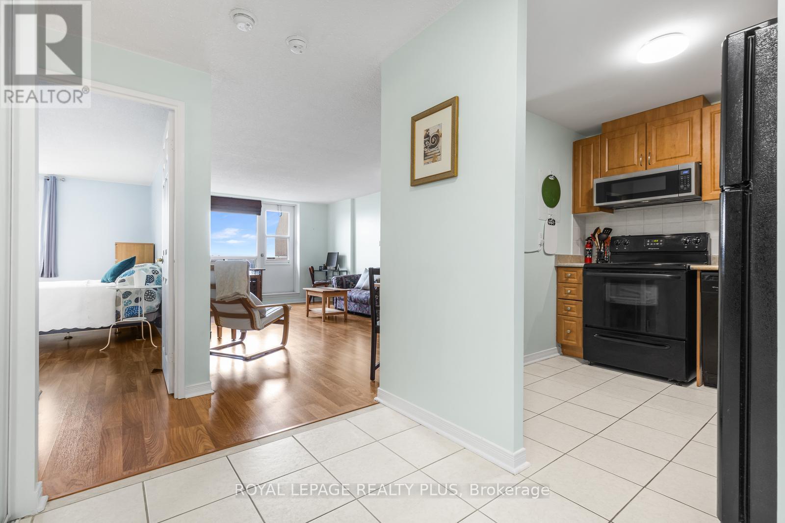 #1012 6720 GLEN ERIN DRIVE - 3