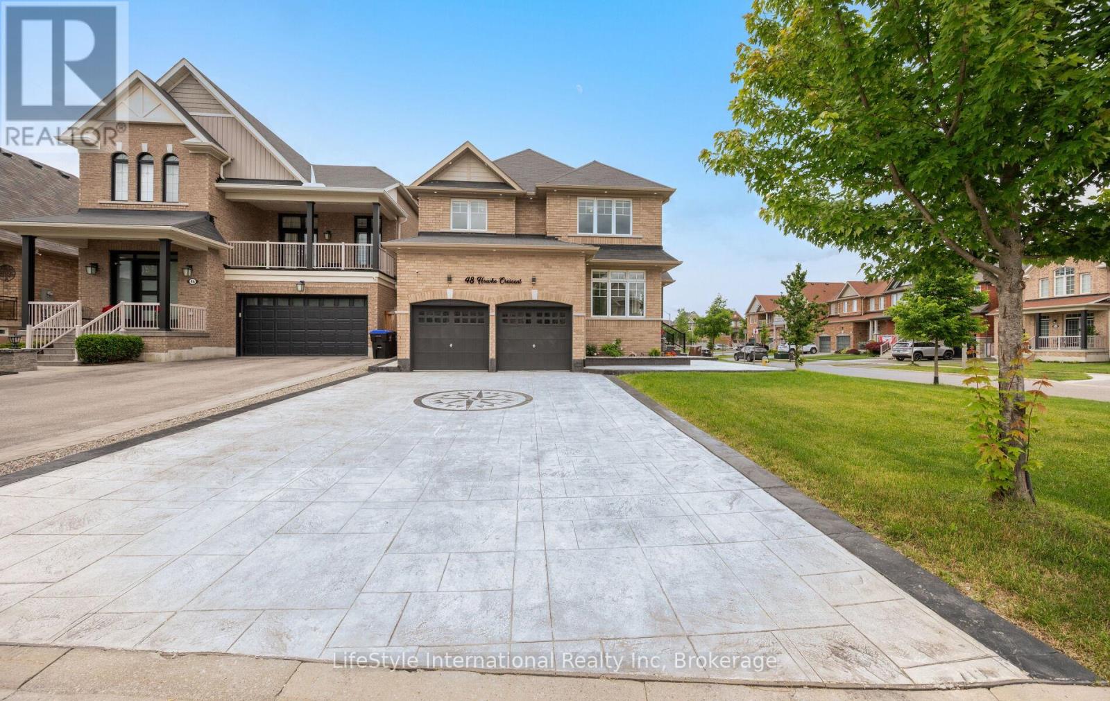 48 HAWKE CRESCENT - 5