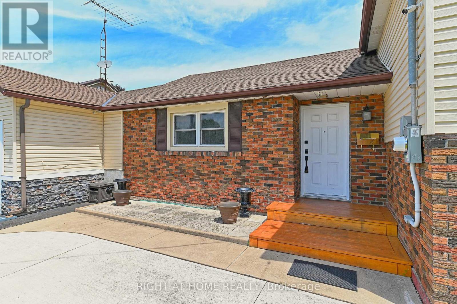 446 GENEVA STREET - 4