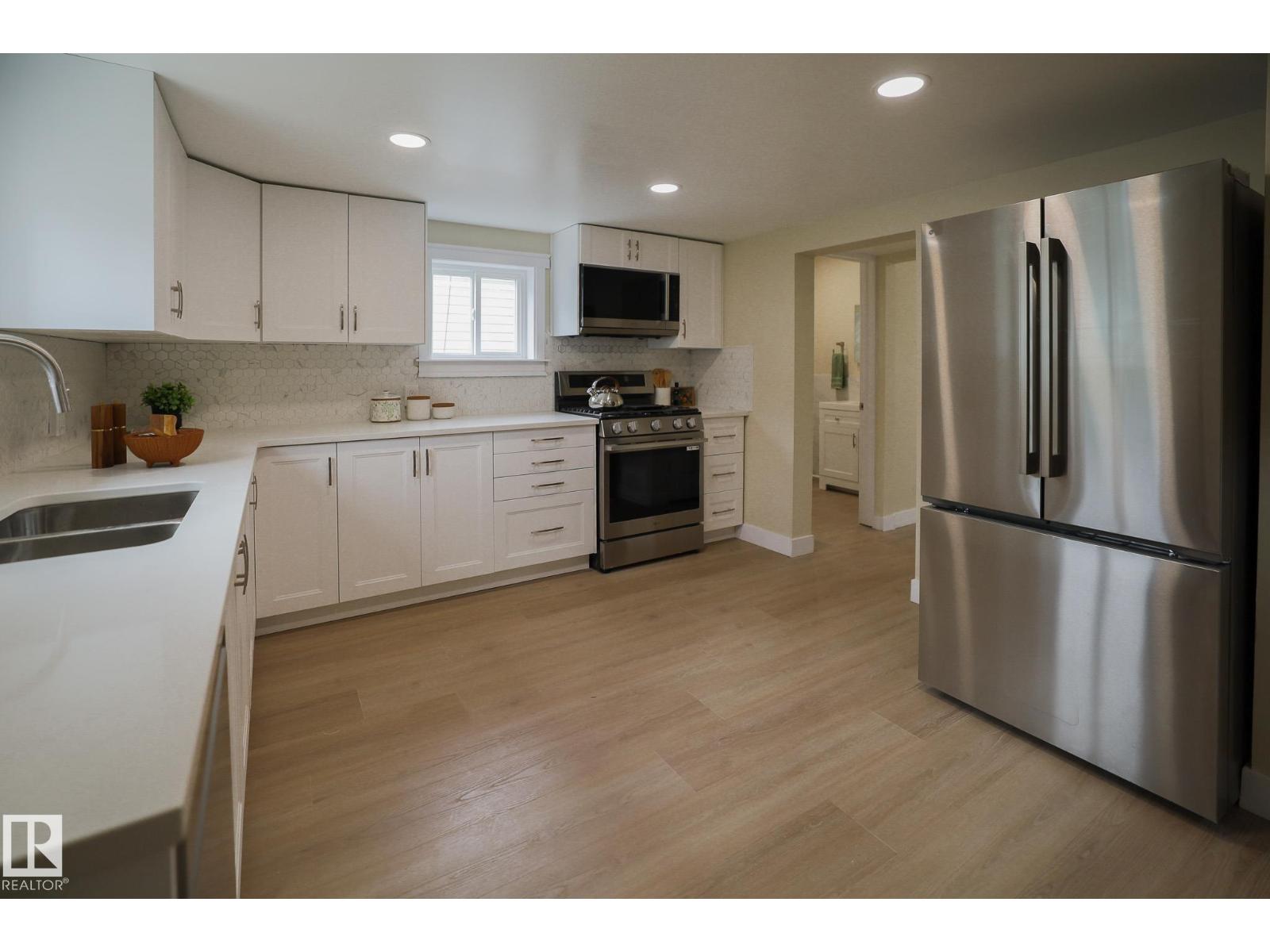 11536 95A ST NW - photo 3