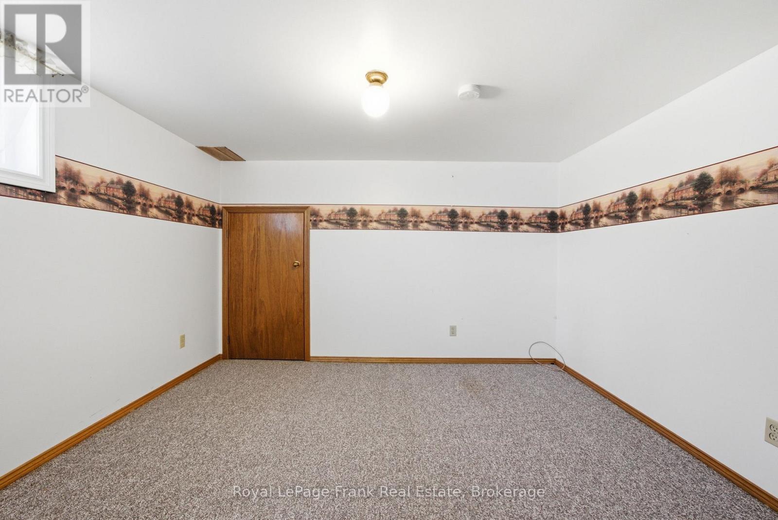 126 ANGELINE STREET S - 26