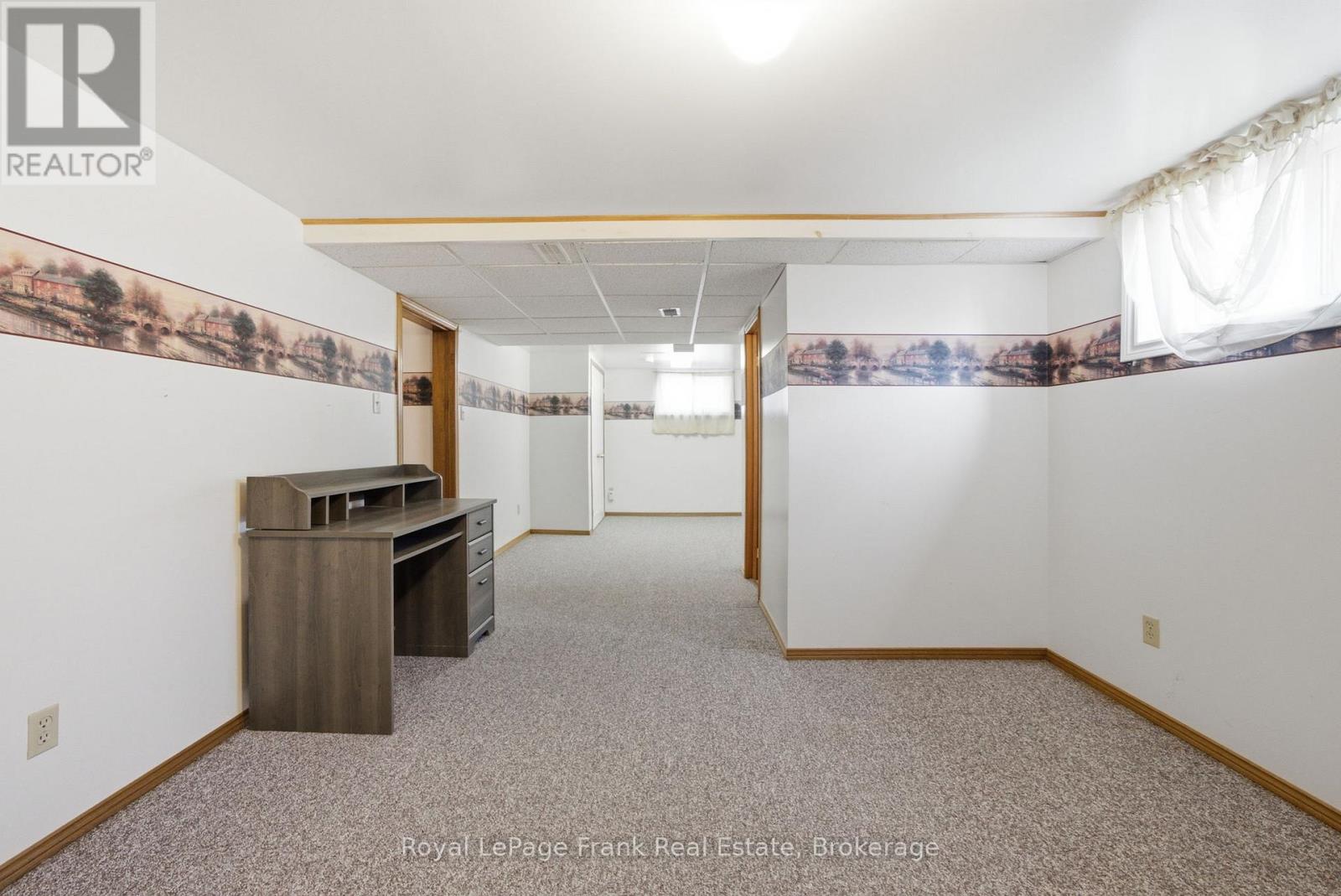 126 ANGELINE STREET S - 27
