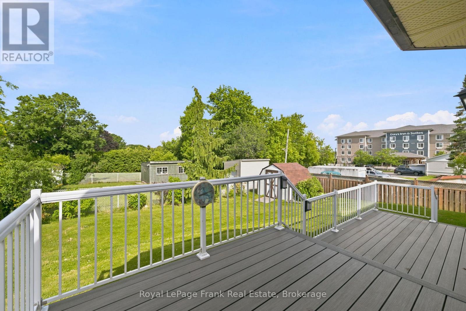 126 ANGELINE STREET S - 37