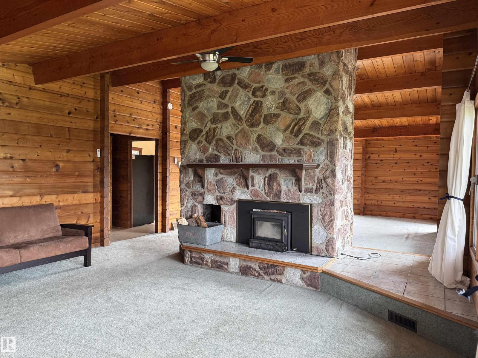 621088 RGE RD 53 NE - 13