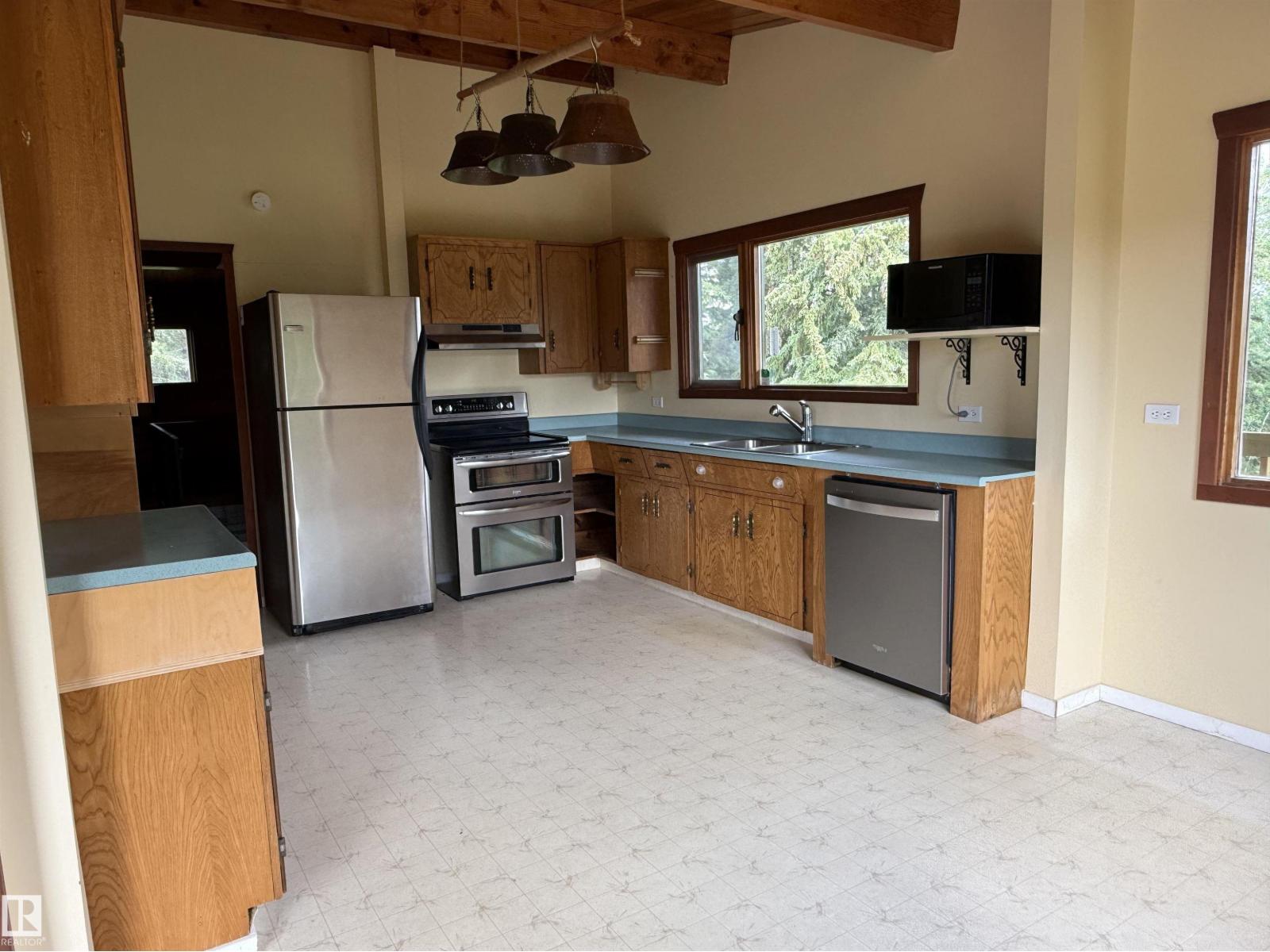621088 RGE RD 53 NE - 20