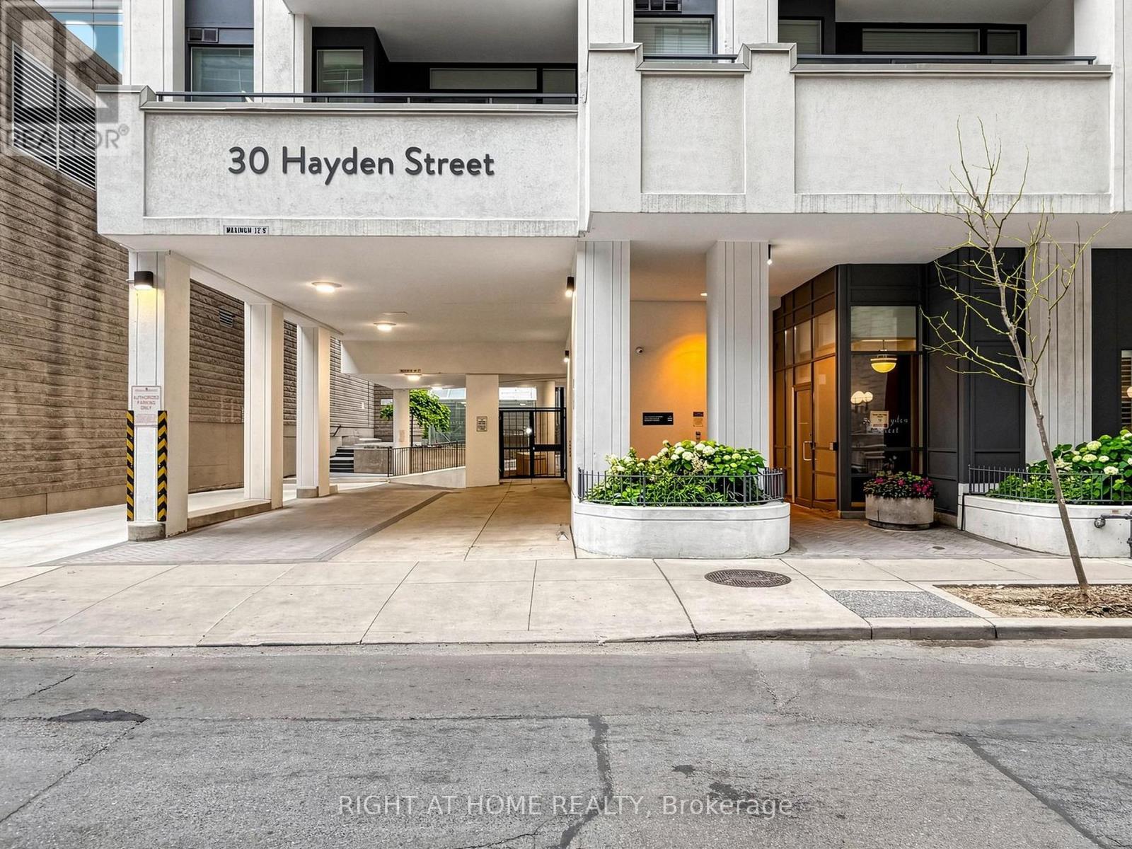 #404 30 HAYDEN STREET - 2