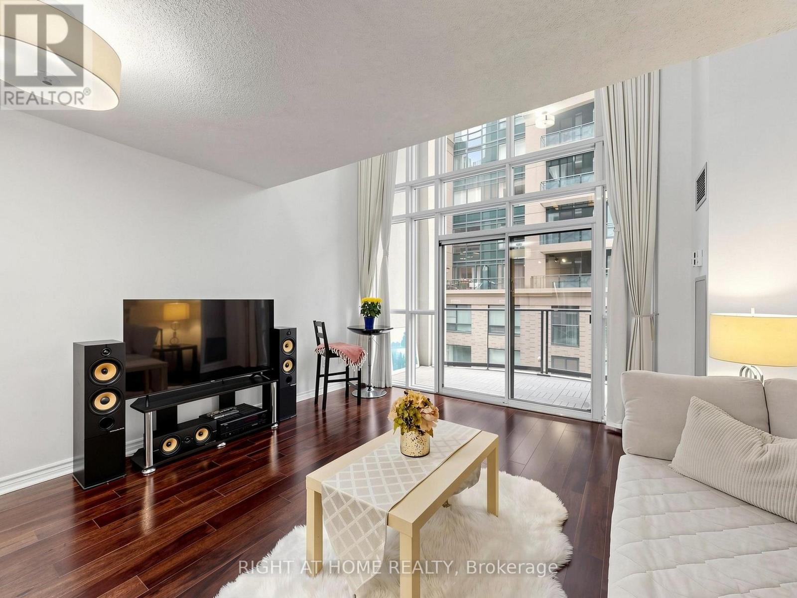 #404 30 HAYDEN STREET - 7