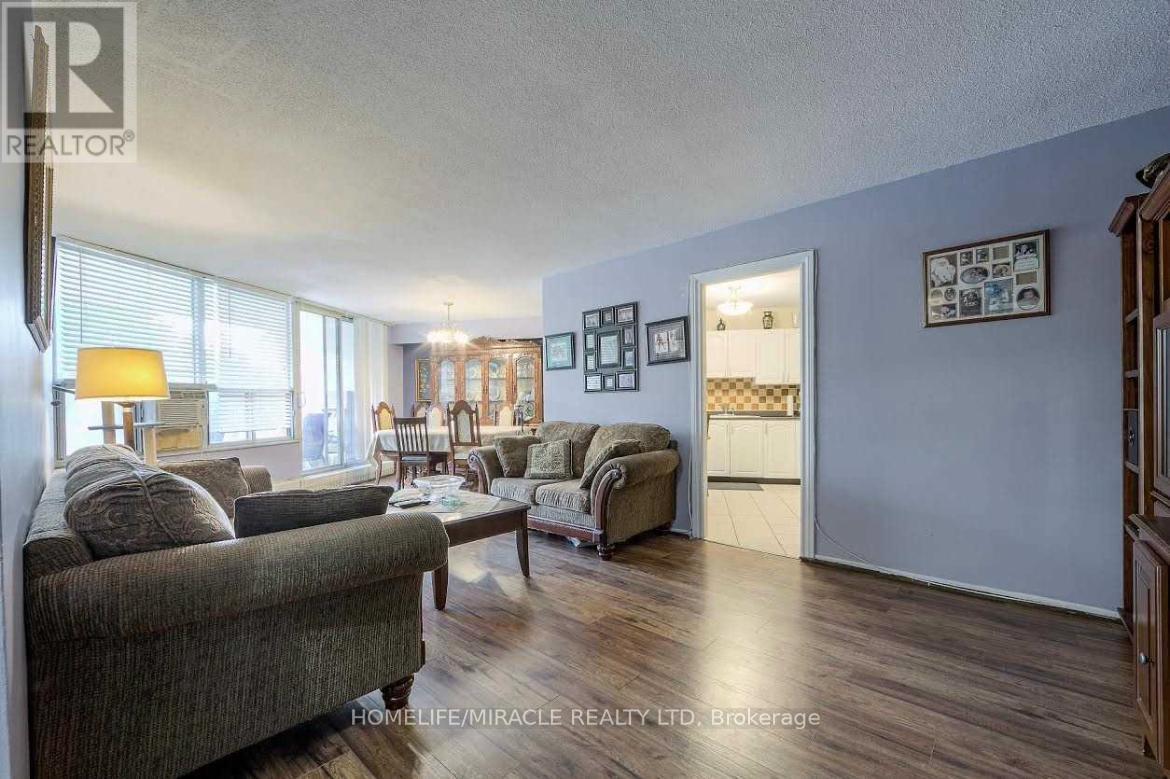 #216 60 PAVANE LINKWAY - 11