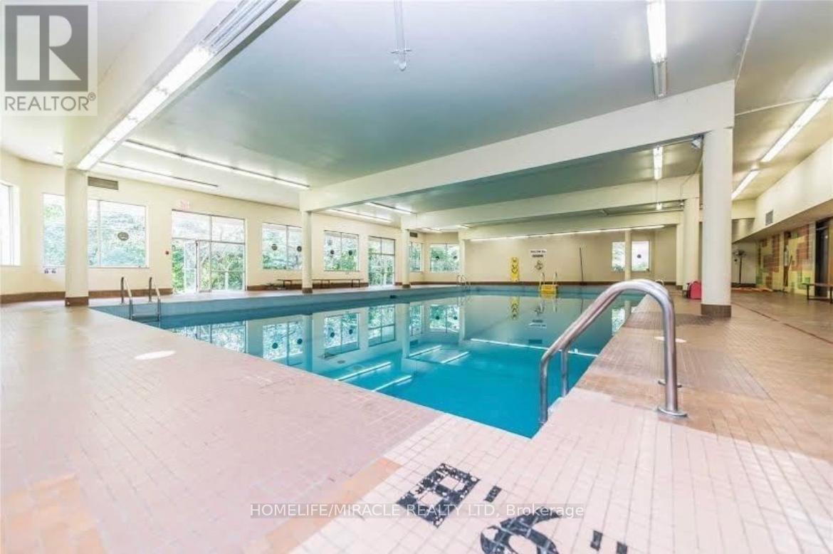 #216 60 PAVANE LINKWAY - 21