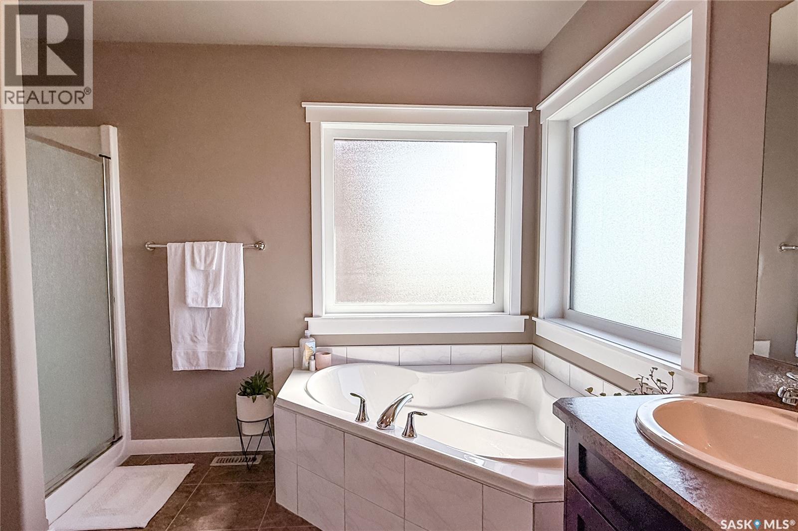 4513 Padwick AVENUE — photo 35