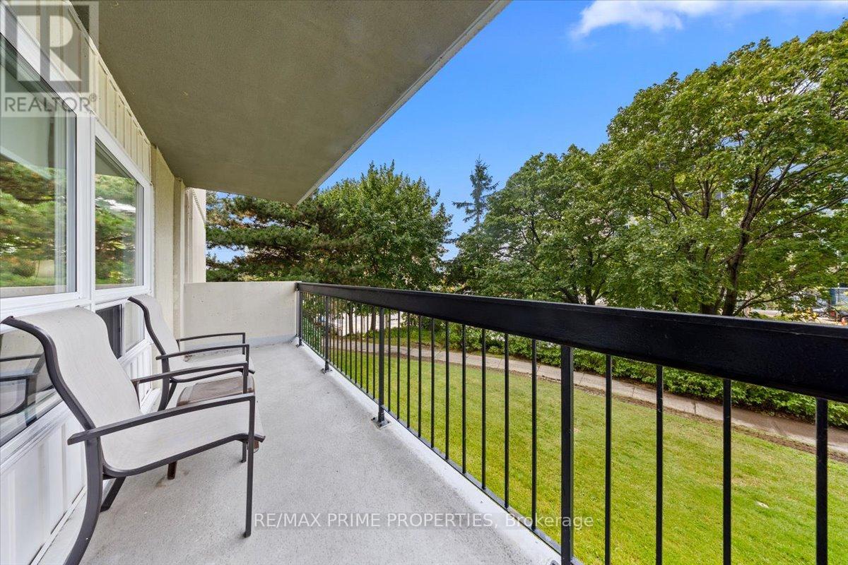 #209 158A MCARTHUR AVENUE - 23