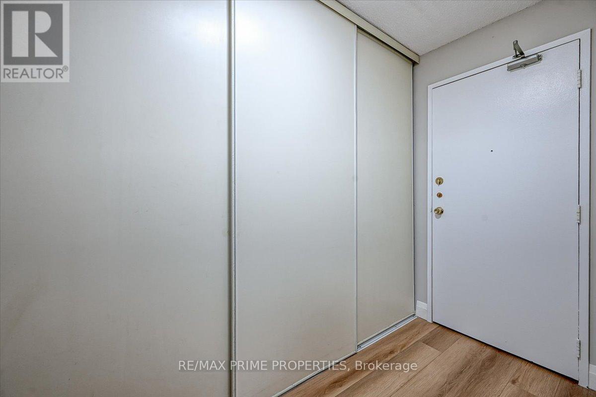 #209 158A MCARTHUR AVENUE - 29