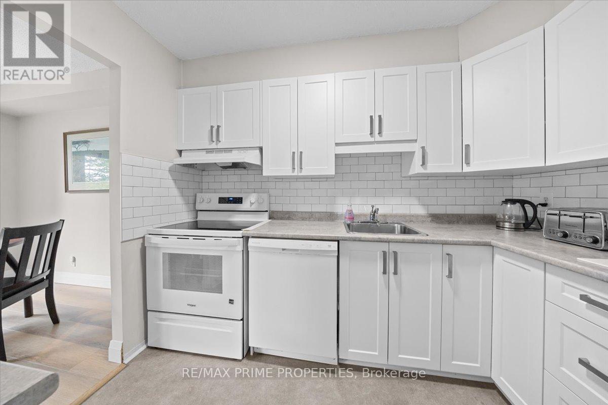 #209 158A MCARTHUR AVENUE - 9