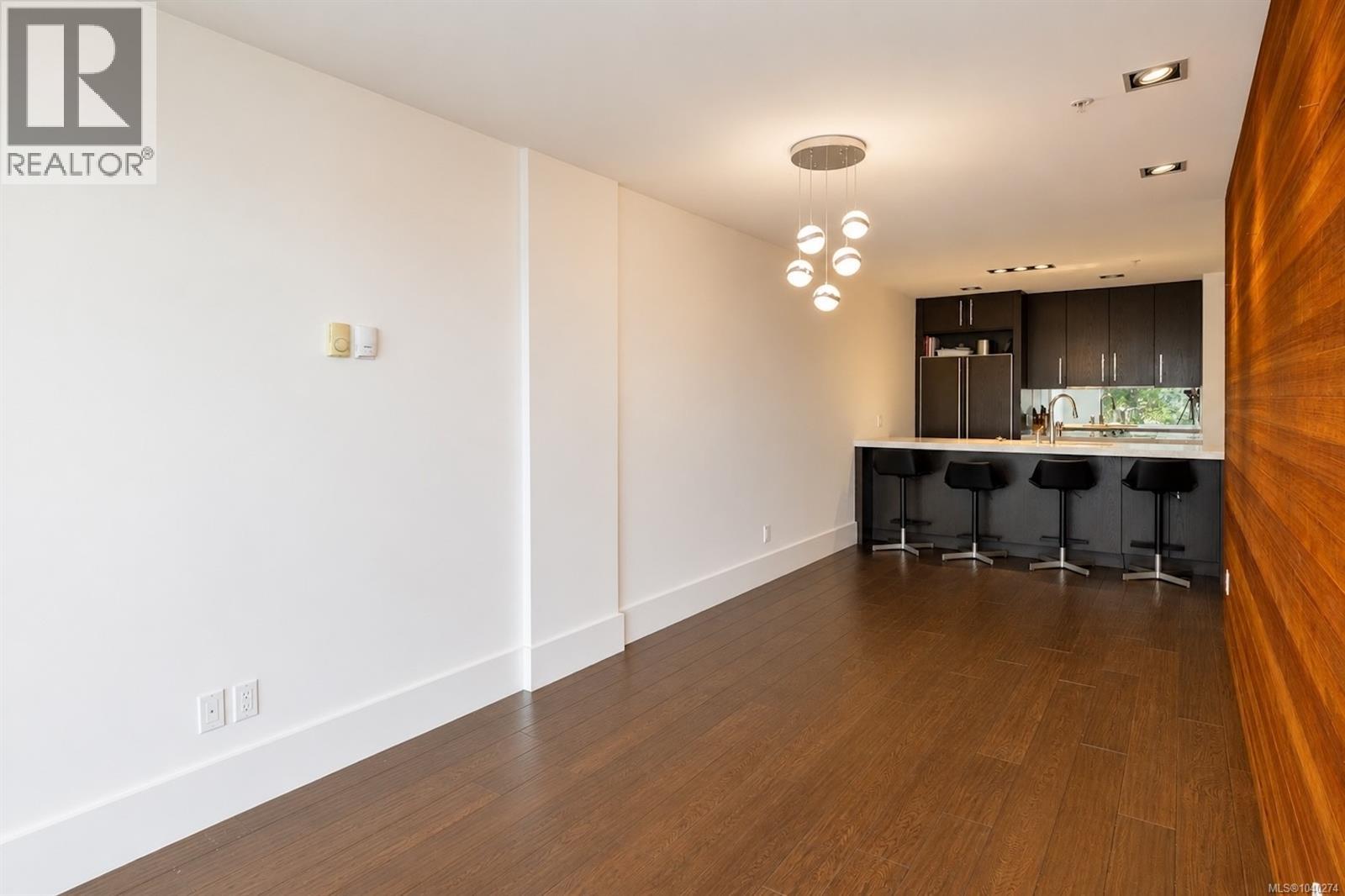 #106 368 Main St - 6