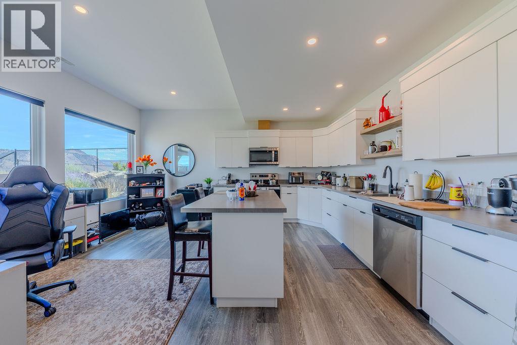 880 Cantle Drive - 70