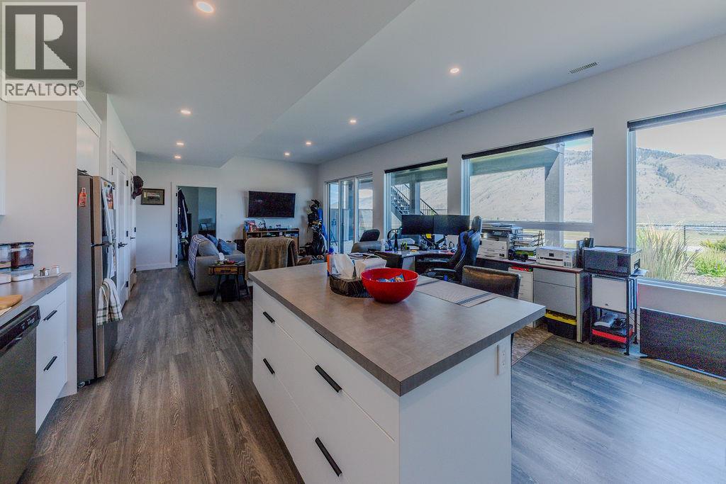 880 Cantle Drive - 75