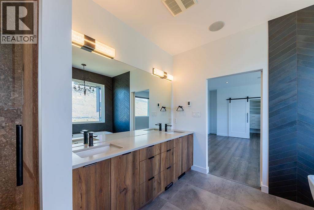 880 Cantle Drive - 33