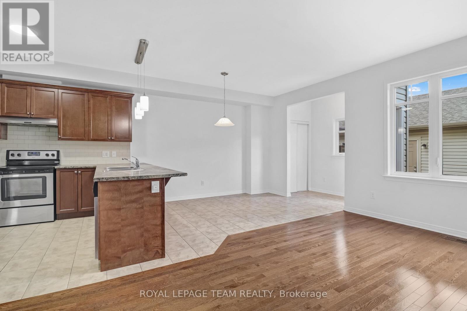 3 Bed, 3 Bath House for Sale in Ottawa – 349 SWEETFLAG STREET, Ottawa – MLS# X13497446 - Image 12