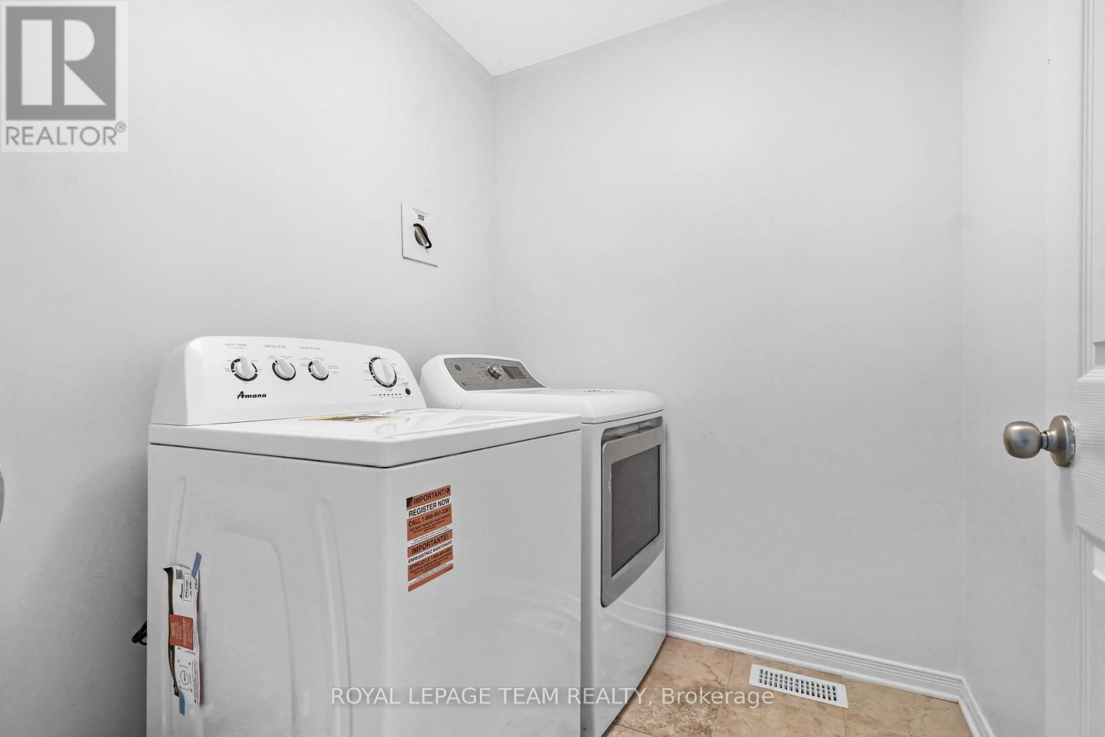 3 Bed, 3 Bath House for Sale in Ottawa – 349 SWEETFLAG STREET, Ottawa – MLS# X13497446 - Image 24