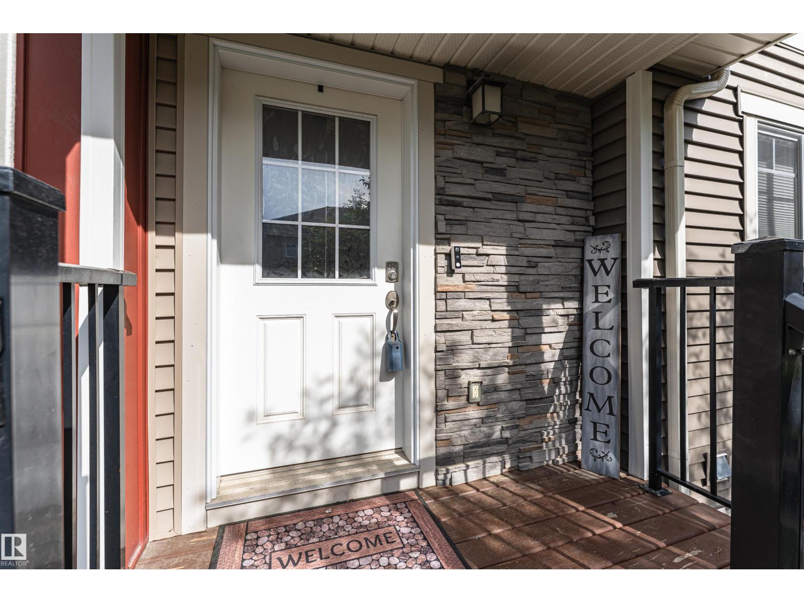 #35 675 Albany WY NW - 2